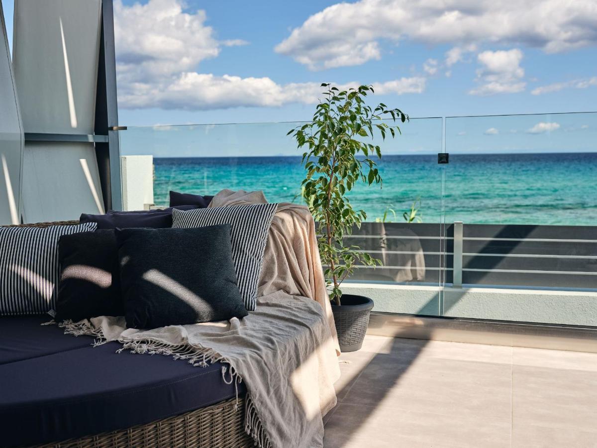 Blue View Villa - Coastal Elegance With Swim Spa, By Zantewize Аликанас Екстериор снимка