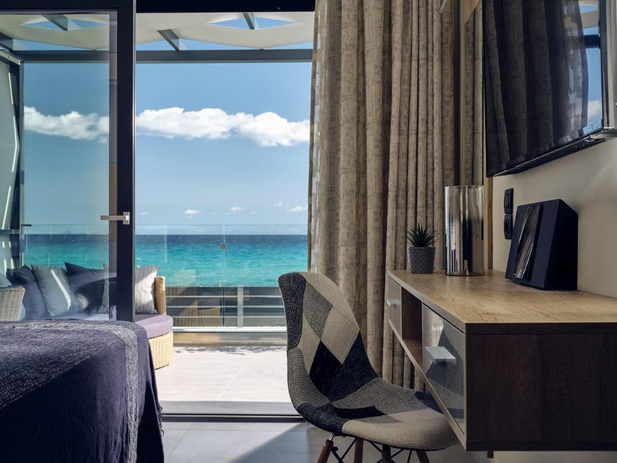 Blue View Villa - Coastal Elegance With Swim Spa, By Zantewize Аликанас Екстериор снимка
